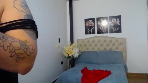 lilyfox23 online show from 02/26/26, 12:37