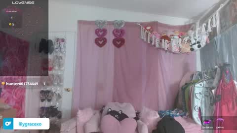 Snapshot of lilygracexoxo chatting on 10/08/25, 10:40 Lily Grace online show from 10/08/25, 10:40