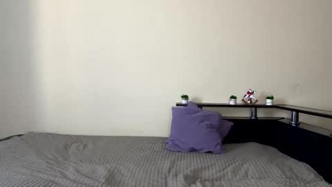 Lily and Liam online show from 01/18/26, 05:44