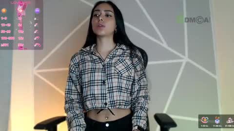 Snapshot of lilylouisee_ chatting on 01/09/25, 08:22 Liliana louise online show from 01/09/25, 08:22