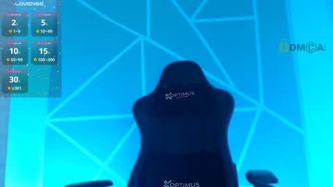 Snapshot of lilylouisee_ chatting on 01/20/25, 12:04 Liliana louise online show from 01/20/25, 12:04