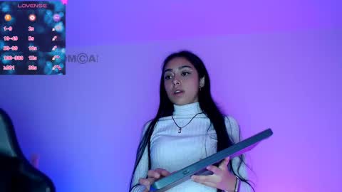 Snapshot of lilylouisee_ chatting on 02/22/25, 08:09 Liliana louise online show from 02/22/25, 08:09