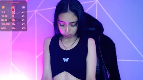 Snapshot of lilylouisee_ chatting on 10/10/25, 03:16 Liliana louise online show from 10/10/25, 03:16