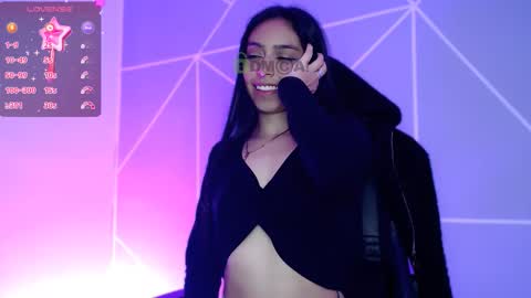 Snapshot of lilylouisee_ chatting on 10/12/25, 01:26 Liliana louise online show from 10/12/25, 01:26
