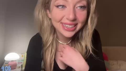 LilyMae online show from 01/05/25, 02:06