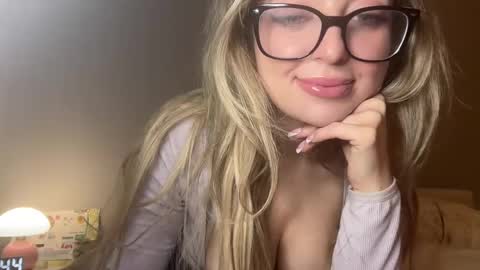 LilyMae online show from 01/11/25, 06:44
