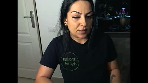 Snapshot of lilynaughty chatting on 02/20/26, 08:53 lilynaughty online show from 02/20/26, 08:53