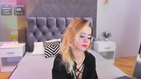 Rose online show from 10/14/25, 05:30