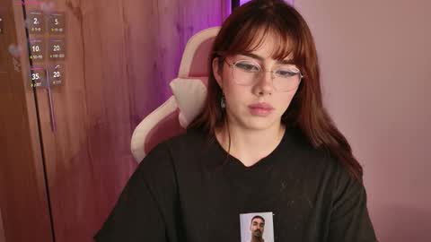 lily help me to collect more cosplay online show from 12/16/25, 04:17