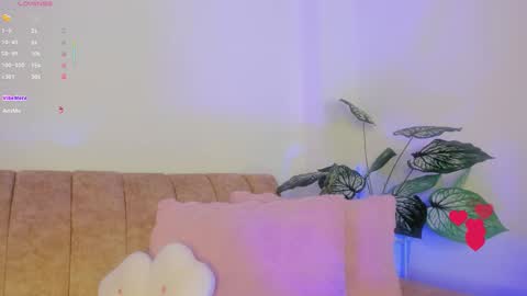 Lily  online show from 11/25/25, 09:42