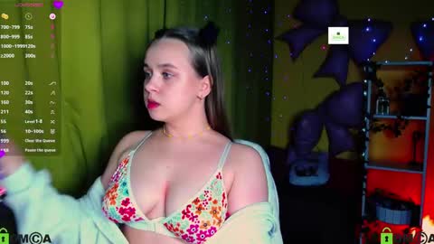 Lily online show from 04/19/26, 06:32