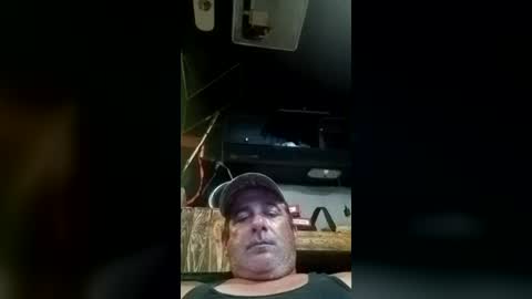 Snapshot of limelight1975 chatting on 06/18/26, 07:19 limelight1975 online show from 06/18/26, 07:19