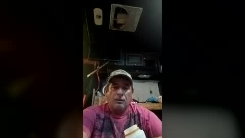Snapshot of limelight1975 chatting on 06/30/26, 04:24 limelight1975 online show from 06/30/26, 04:24