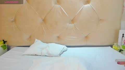 Snapshot of lin_jayani chatting on 02/26/25, 11:52 Lin online show from 02/26/25, 11:52