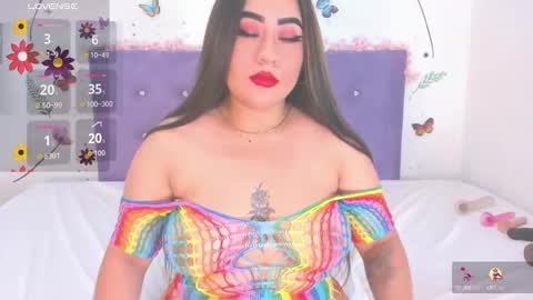 Snapshot of lin_jayani chatting on 10/13/25, 01:33 Lin online show from 10/13/25, 01:33