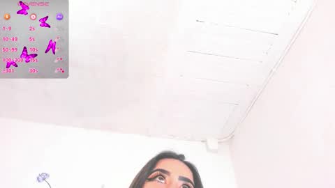 Snapshot of lin_jayani chatting on 11/25/25, 06:08 Lin online show from 11/25/25, 06:08