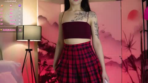 Lin Use menu to play with me  online show from 02/09/25, 02:29