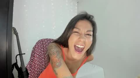Snapshot of lina__mandarina chatting on 02/07/25, 07:59 Lina Mandarina online show from 02/07/25, 07:59