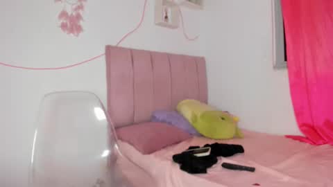 lina_andr online show from 05/12/26, 02:41