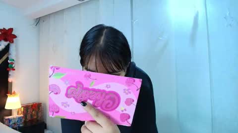  Lina Bedoya  online show from 12/17/25, 11:38