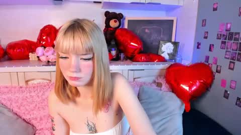 Lina blueeyed    GMT3 1100-1700 Mon Wed Thu Sat Sun online show from 02/10/25, 08:09