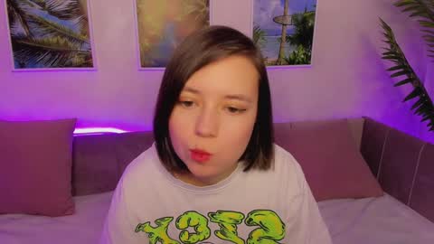 Snapshot of lina_brownie chatting on 01/19/25, 05:15 Lina online show from 01/19/25, 05:15