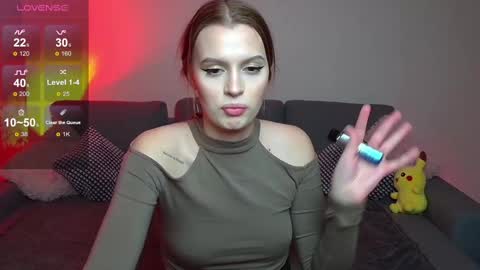 lina_bush online show from 12/15/24, 09:20