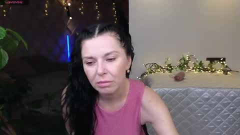 lina_flore online show from 06/08/26, 09:26