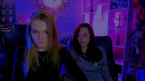 Snapshot of lina_fox12 chatting on 10/13/25, 02:11 lina_fox12 online show from 10/13/25, 02:11