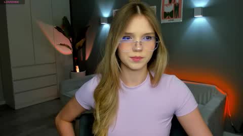 Lina online show from 02/01/26, 01:20