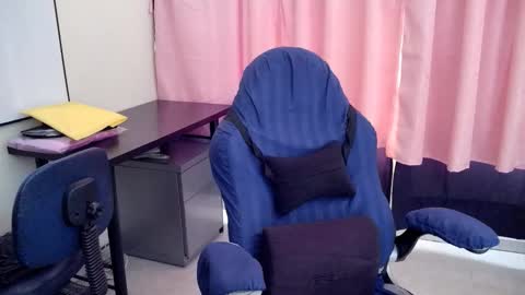 Lina Mara99 online show from 12/20/25, 06:15