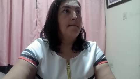 Snapshot of lina_maria99 chatting on 05/18/26, 11:32 Lina Mara99 online show from 05/18/26, 11:32