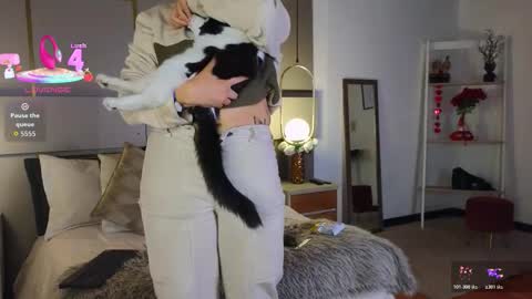 Lina online show from 03/30/26, 08:32