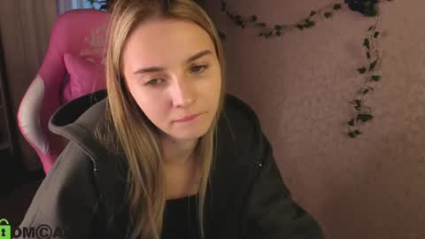 LINA online show from 04/23/26, 01:18