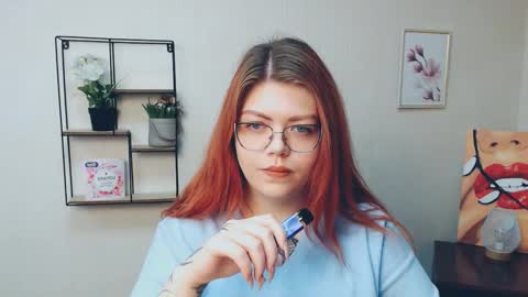 lina_ri online show from 10/26/25, 09:04