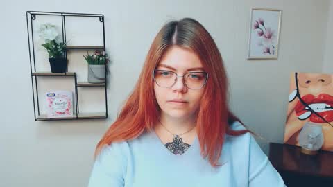 lina_ri online show from 10/29/25, 10:17