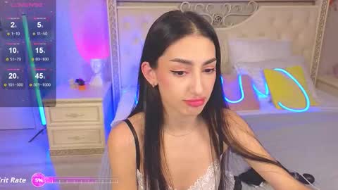 Lina Robbins  online show from 11/06/25, 09:37