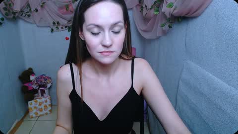 Lina online show from 12/17/24, 09:50