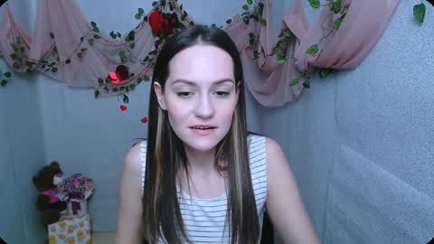 Lina online show from 12/21/24, 06:19