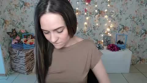 Lina online show from 02/21/25, 06:40