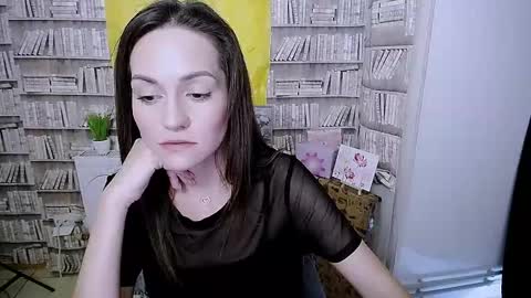 Lina online show from 09/20/25, 09:21