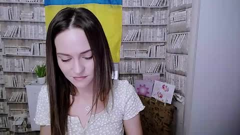 Lina online show from 10/01/25, 06:19