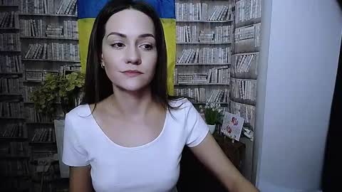 Lina online show from 11/07/25, 07:08