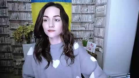 Lina online show from 11/16/25, 07:14