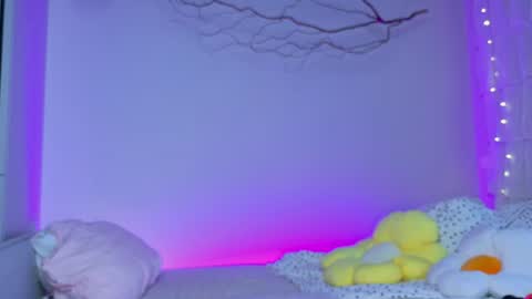 Snapshot of lina_stones chatting on 08/03/26, 01:16 Sophia online show from 08/03/26, 01:16