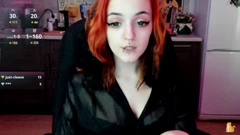 Snapshot of lina_tyaan chatting on 12/11/24, 12:12 Lina 3 1715622743 online show from 12/11/24, 12:12