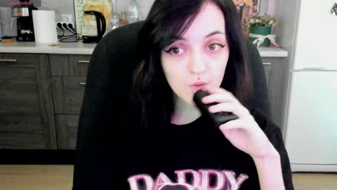 Snapshot of lina_tyaan chatting on 03/11/25, 07:48 Lina 3 1715622743 online show from 03/11/25, 07:48