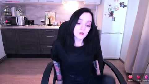 Snapshot of lina_tyaan chatting on 10/13/25, 12:16 Lina 3 1715622743 online show from 10/13/25, 12:16