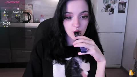 Lina 3  1715622743 online show from 03/19/26, 08:07