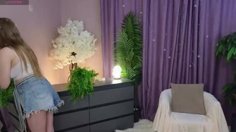 Lina online show from 03/18/26, 05:32